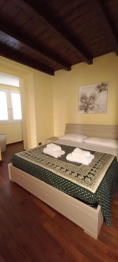 Daisy Apartment In Centro A โกโม ภายนอก รูปภาพ