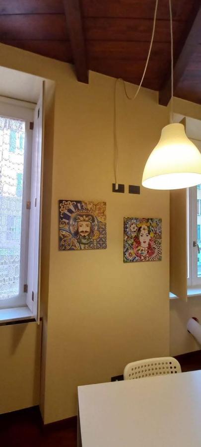 Daisy Apartment In Centro A โกโม ภายนอก รูปภาพ