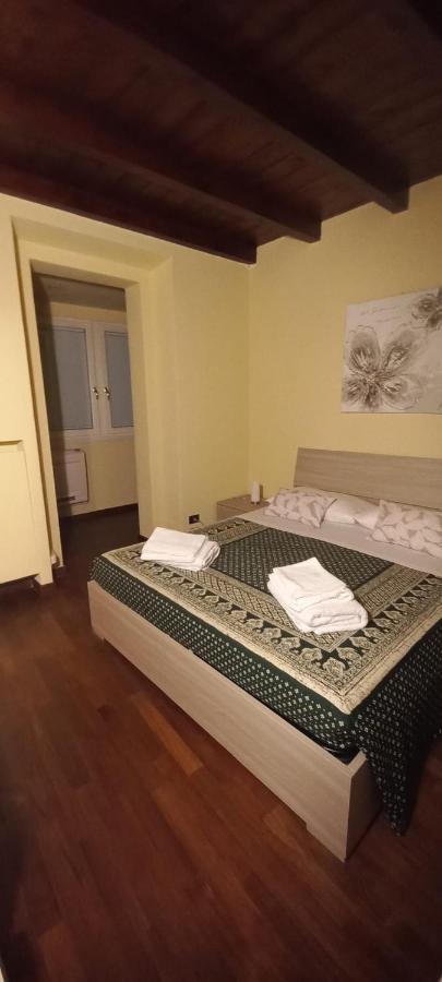 Daisy Apartment In Centro A โกโม ภายนอก รูปภาพ